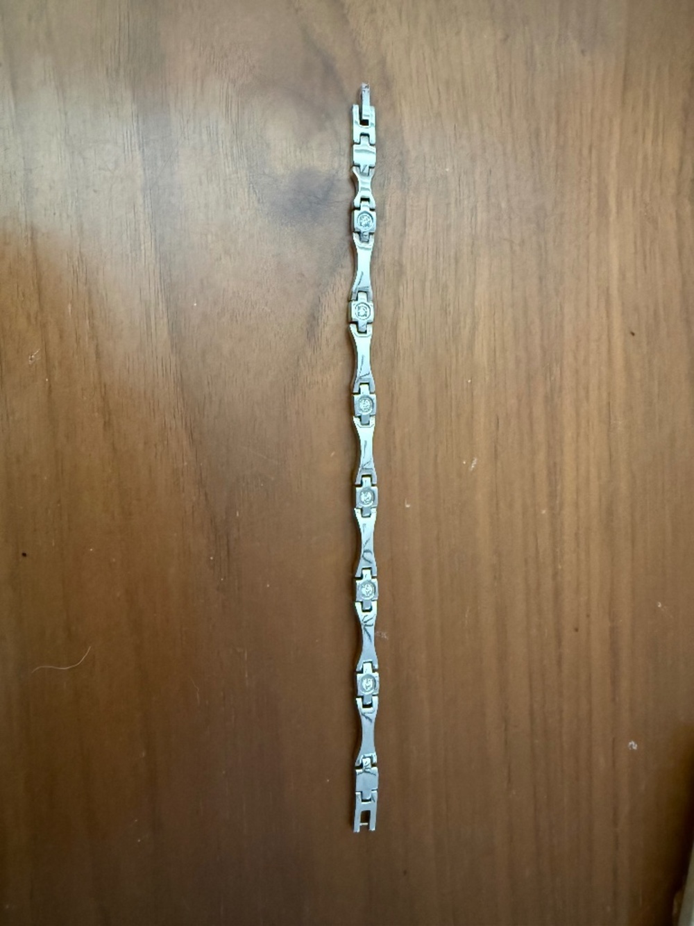 Women’s Ionic Shield 7.5” Stainless Steel Bracelet.
